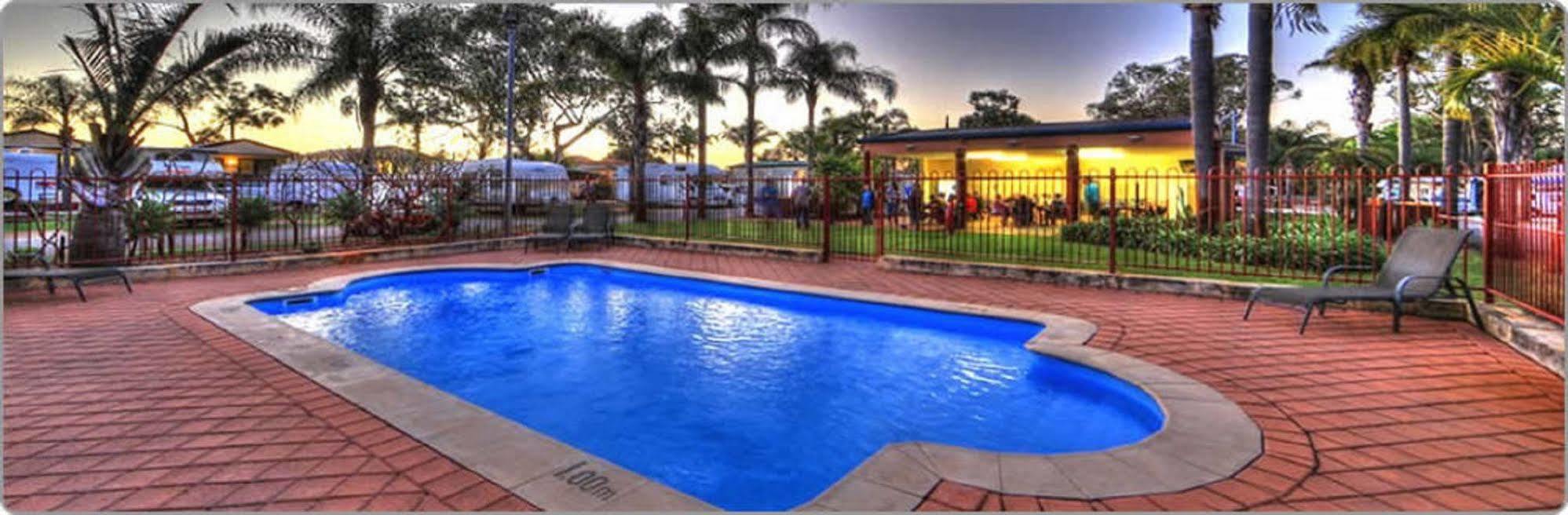 Central Caravan Park Perth Exterior photo